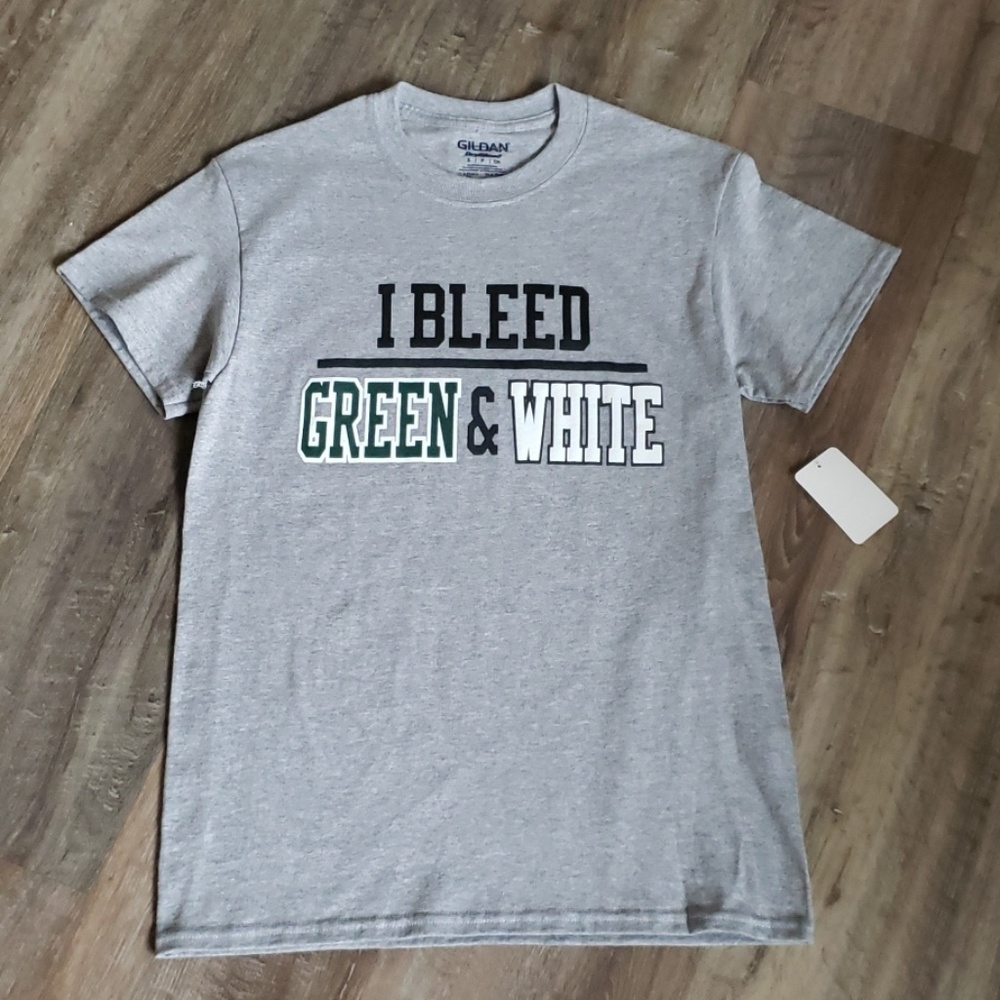 T Shirt Team Spirit Gildan Green White Spirit Sports Athletic NWT